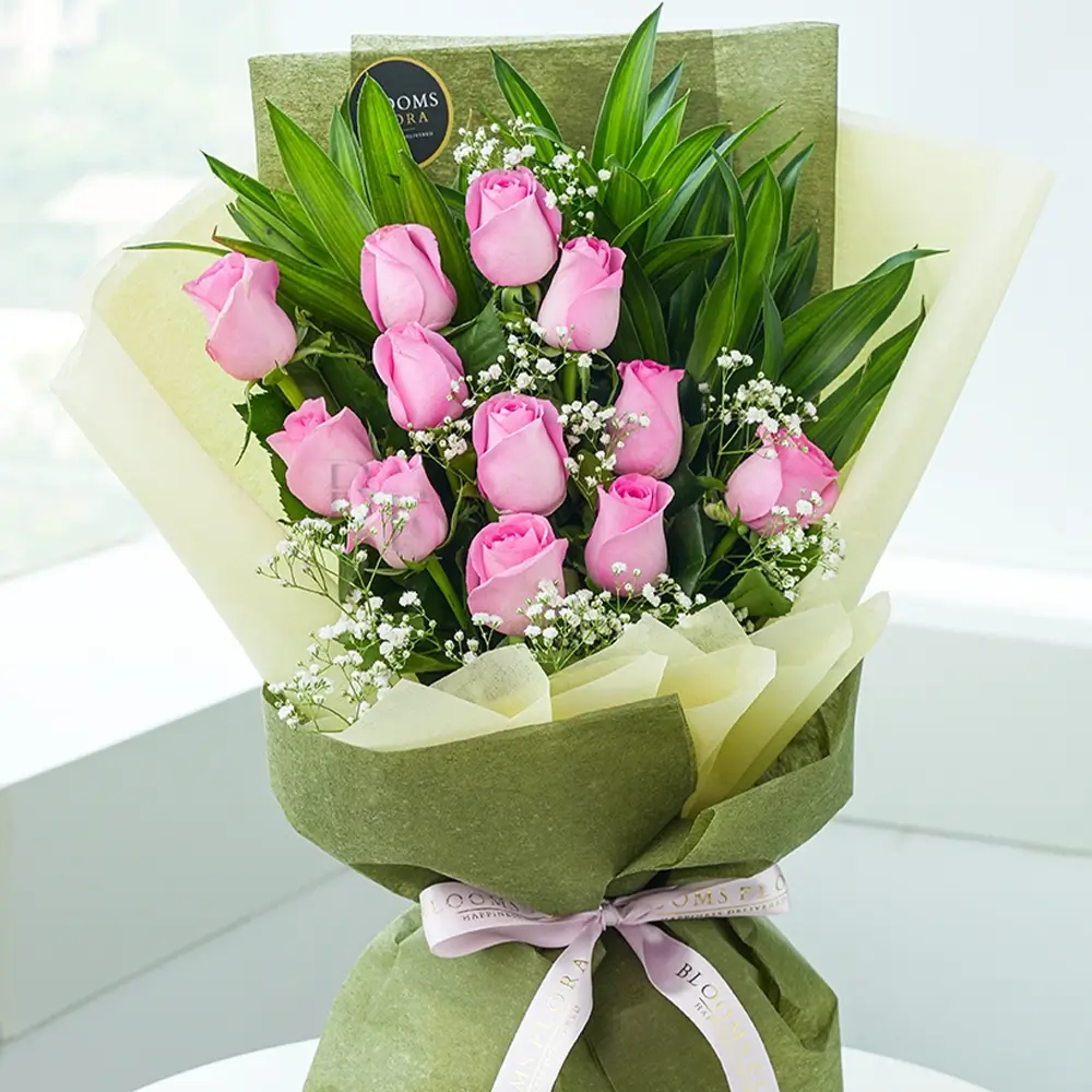 12 pink roses bouquet