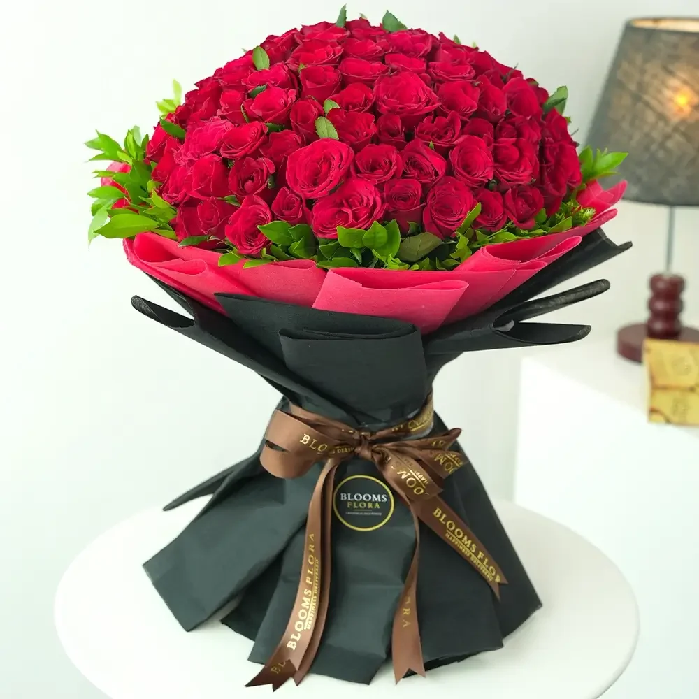 99 red roses bouquet